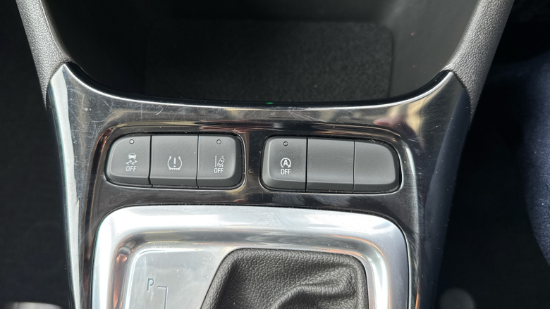 Vauxhall Crossland 1.2 Turbo [130] Design 5dr Auto Petrol Hatchback